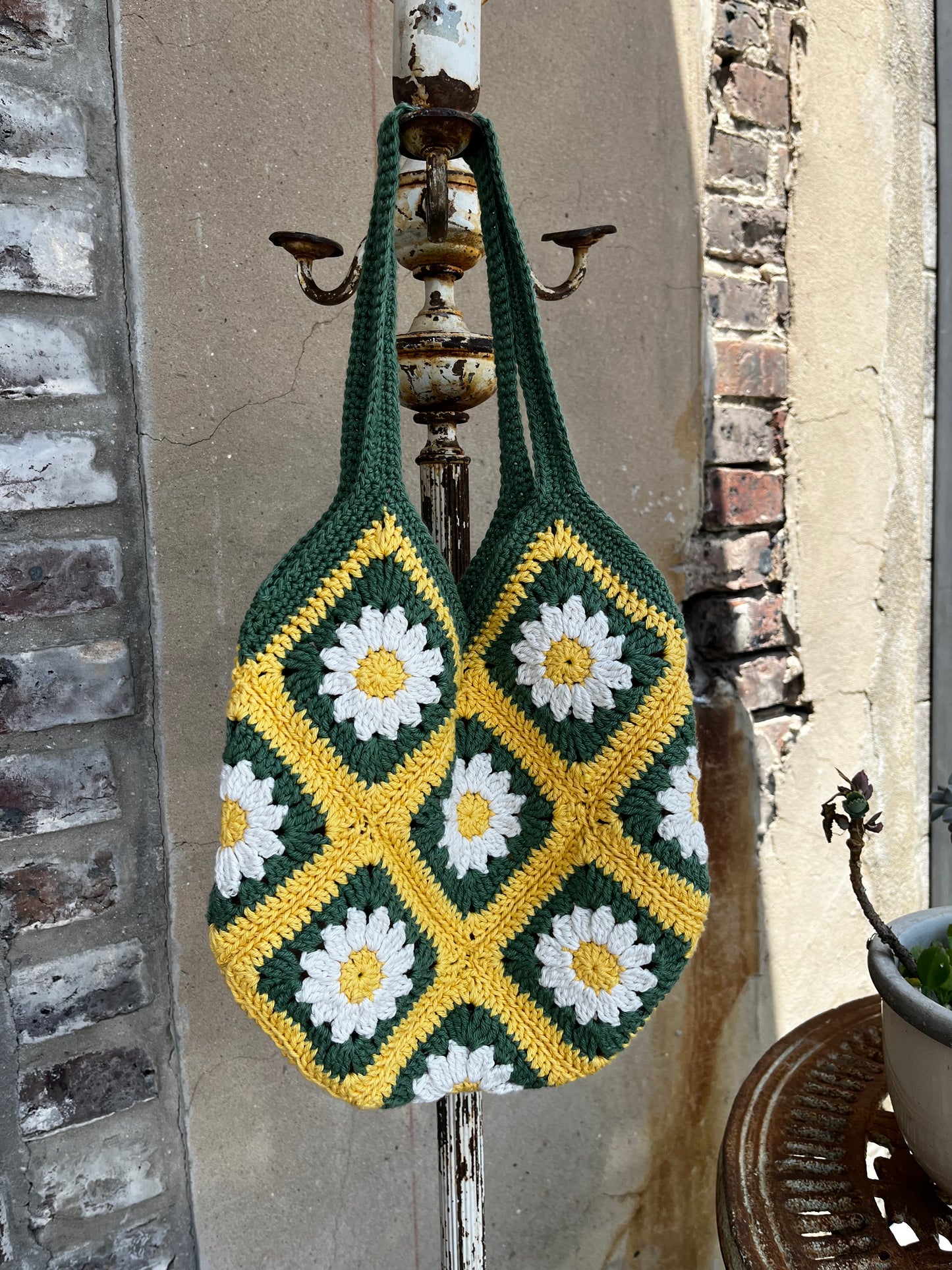 Intermediate Crochet Series, "Daisy Tote", July 2026, Mondays 5:30-7:00pm